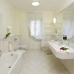 Mignon Hotel 4*