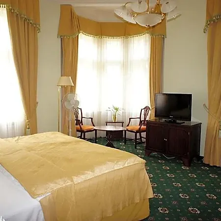 Mignon Hotel 4*