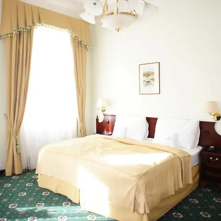 Mignon Hotel 4*